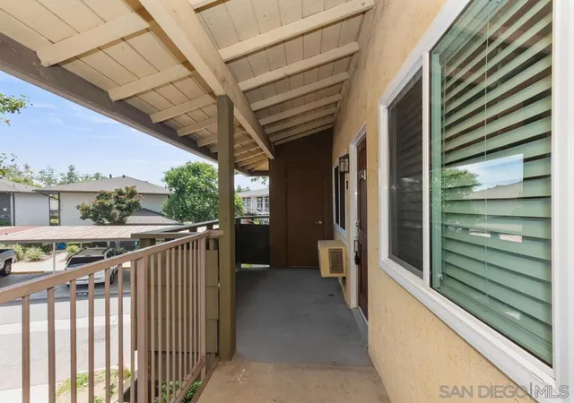 4th image of 2094 E Grand Ave, Escondido, CA 92027