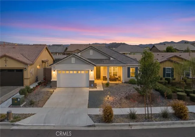 Photo 1 of Single family home for sale at 537 Hedgewood, Hemet, CA 92543 | MLS# PW26129502 | Listing updated on 2026-10-01