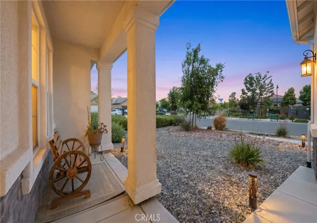 Photo 3 of Single family home for sale at 537 Hedgewood, Hemet, CA 92543 | MLS# PW26129502 | Listing updated on 2026-10-01