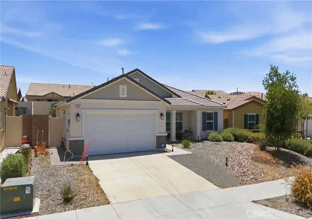 Photo 3 of Single family home for sale at 537 Hedgewood, Hemet, CA 92543 | MLS# PW26129502 | Listing updated on 2026-10-01