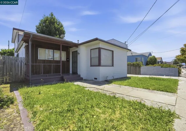 3rd image of 3008 Ctr Avenue, Richmond, CA 94804 | MLS# 41138834