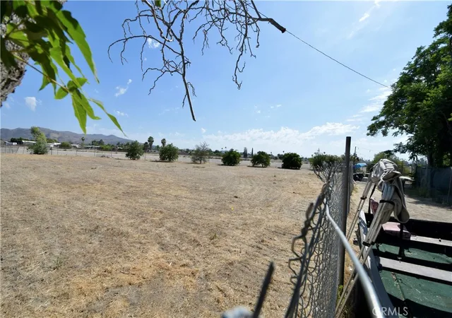 4th image of 43763 State Hwy 74, Hemet, CA 92544 | MLS# SW26133179