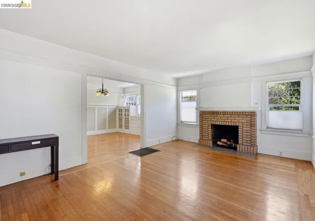 Photo 4 of Condo for sale at 1045 Stanford Ave #2, Emeryville, CA 94608 | MLS# 41138848 | Listing updated on 2026-08-05