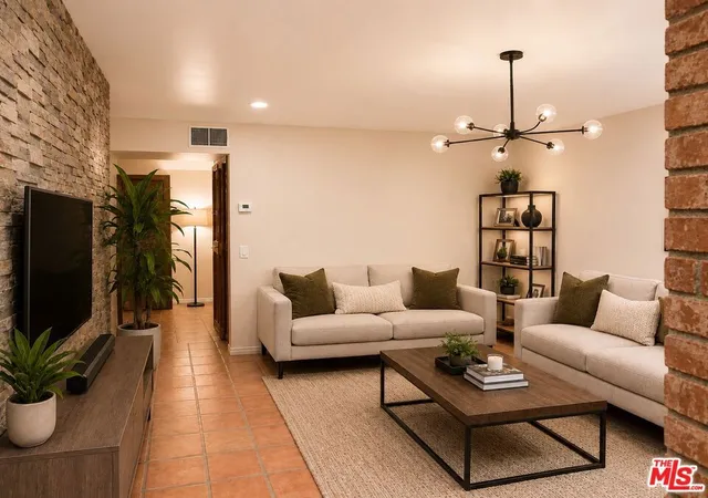 3rd image of 19451 Sherman Wy #506, Reseda, CA 91335 | MLS# 26847185