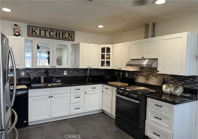 Photo 3 of Single family home for sale at 1235 W Ivesbrook, Lancaster, CA 93534 | MLS# BB26133460 | Listing updated on 2026-06-21