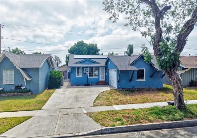 Homes for sale in Lakewood, CA | 20734 Hawaiian, Lakewood, CA 90715 | MLS# IG26133551