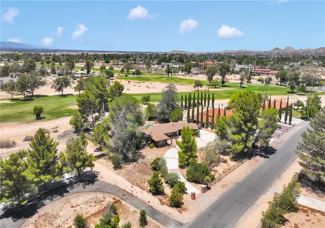 60th image of 19955 Chickasaw Rd, Apple Valley, CA 92307 | MLS# HD26112198