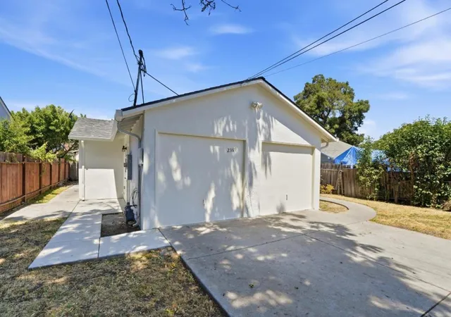 Homes for sale in East Palo Alto, CA | 2369 Oakwood Dr, East Palo Alto, CA 94303 | MLS# ML82051550