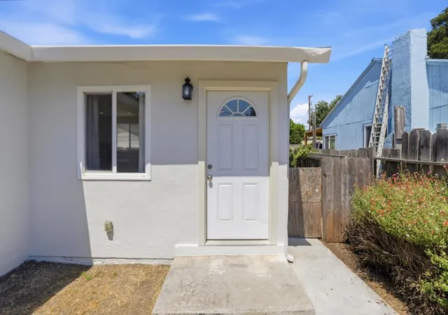 Homes for sale in East Palo Alto, CA | 2369 Oakwood Dr, East Palo Alto, CA 94303 | MLS# ML82051550