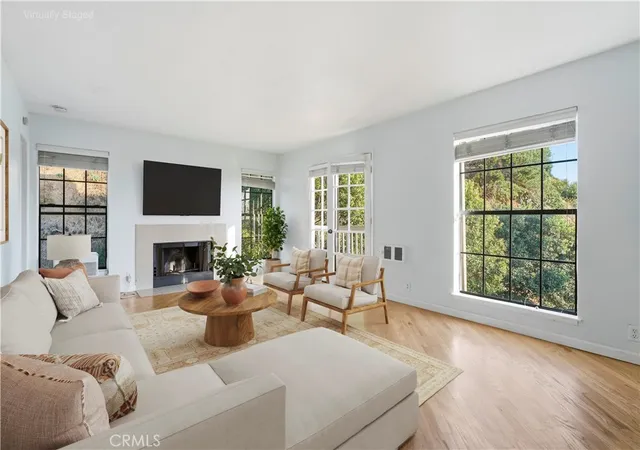 Listing Photo 4 - Condo for sale in building located at 3995 Hortensia, San Diego, CA 92110 - Unit #G8