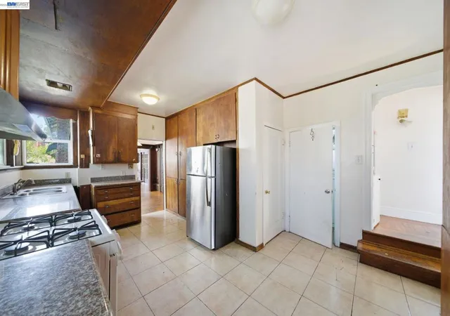 5th image of 5315 Cole Street, Oakland, CA 94601 | MLS# 41138885