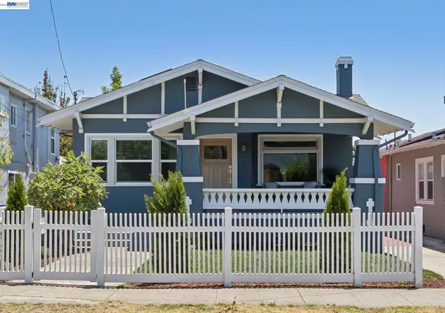 1st image of 2724 Seminary Ave, Oakland, CA 94605 | MLS# 41138886