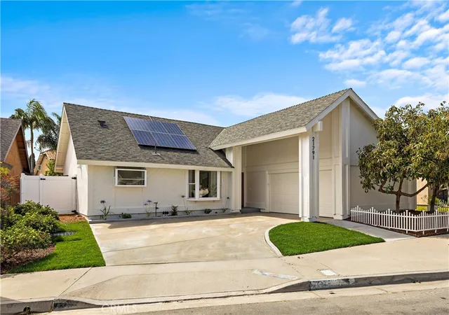 Photo 2 of Single family home for sale at 21791 Summerwind, Huntington Beach, CA 92646 | MLS# OC26133209 | Listing updated on 2026-09-27