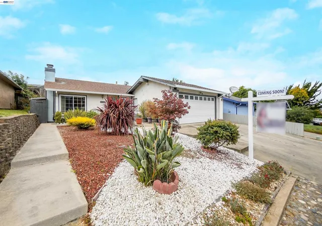 Homes for sale in Hayward, CA | 22633 Mossy Rock Dr, Hayward, CA 94541 | MLS# 41138890