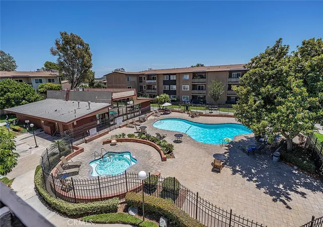 Photo 3 of Sale Pending at 12200 Montecito Rd #D319, Seal Beach, CA 90740 | MLS# RS26132728 | Listing updated on 2026-09-28