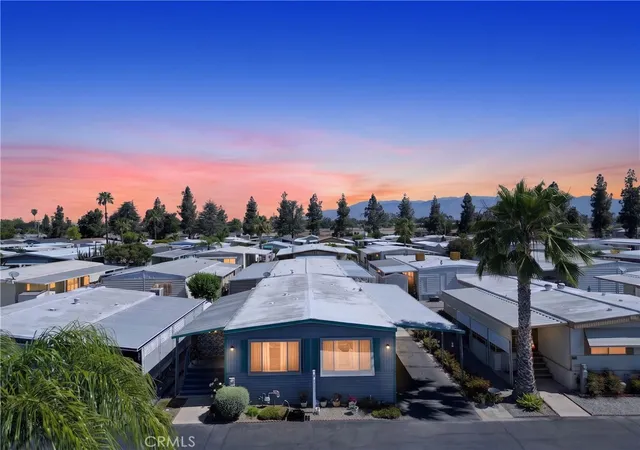 Homes for sale in Hemet, CA | 725 W Thornton Ave #136, Hemet, CA 92543 | MLS# IV26133629