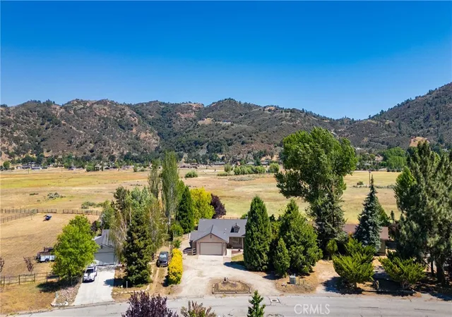 Homes for sale in Tehachapi, CA | 29960 Caddy Ln, Tehachapi, CA 93561 | MLS# SR26133799
