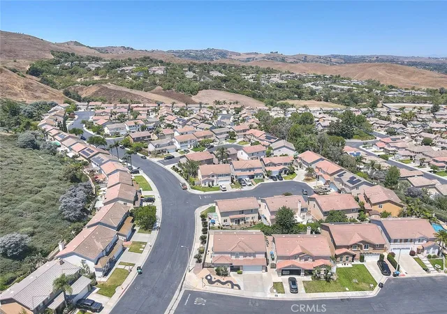 4th image of 16446 Swiftwing Ct, Chino Hills, CA 91709 | MLS# CV26130540