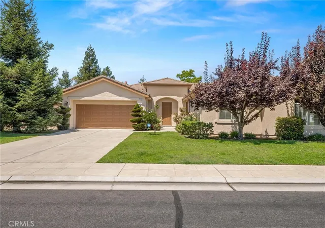 Homes for sale in Clovis, CA | 2222 Carson, Clovis, CA 93611 | MLS# FR26132466