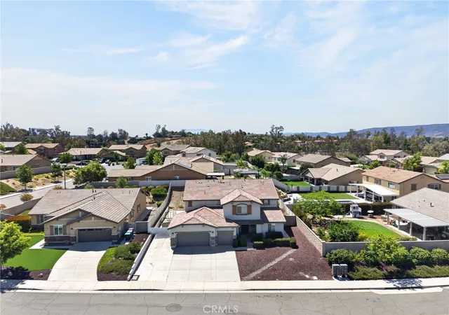 Photo 3 of Sale Pending at 23347 Crystal Way, Wildomar, CA 92595 | MLS# SW26133400 | Listing updated on 2026-09-19