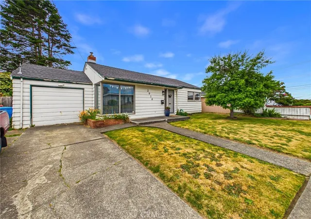 2nd image of 2916 Lowell, Eureka, CA 95501 | MLS# IG26133930
