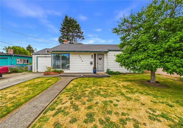 3rd image of 2916 Lowell, Eureka, CA 95501 | MLS# IG26133930