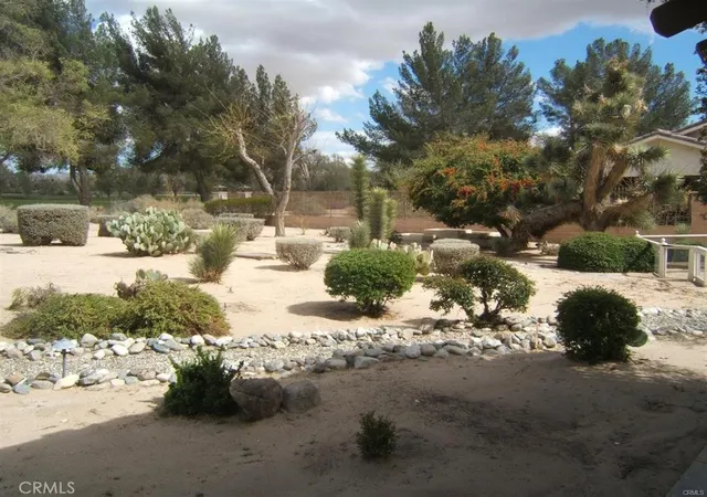 2nd image of 15201 Pocahantas, Apple Valley, CA 92307 | MLS# CV26133944