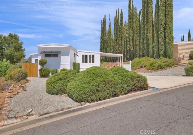 2nd image of 22780 Skylink Dr, Canyon Lake, CA 92587 | MLS# SW26133949