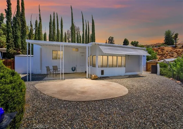 5th image of 22780 Skylink Dr, Canyon Lake, CA 92587 | MLS# SW26133949