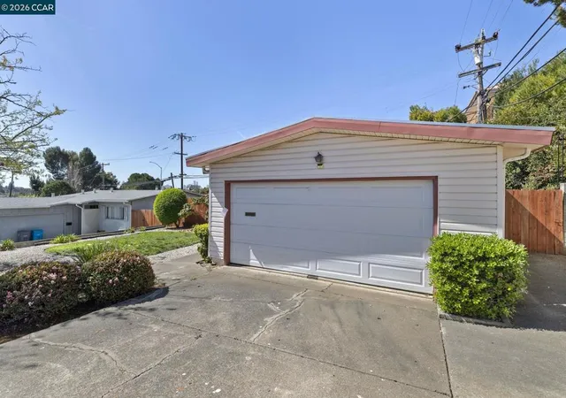 Homes for sale in Vallejo, CA | 507 Los Cerritos Dr, Vallejo, CA 94589 | MLS# 41138915