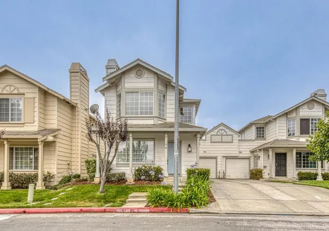Homes for sale in Salinas, CA | 1920 Constitution Blvd #24, Salinas, CA 93905 | MLS# ML82051591