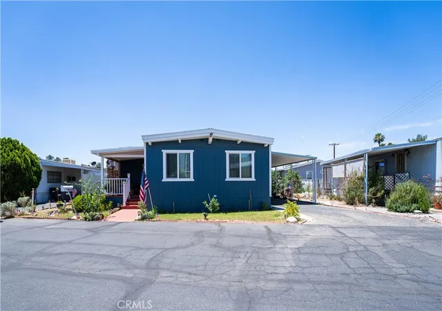 Photo 4 of Manufactured home for sale at 44725 E Florida Ave #185, Hemet, CA 92544 | MLS# SW26133505 | Listing updated on 2026-06-19