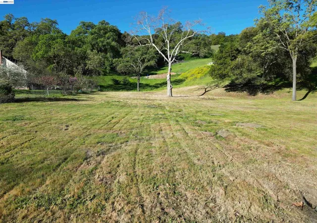 Photo 1 of Land for sale at 8278 Sassafras Ct, Pleasanton, CA 94566 | MLS# 41138933 | Listing updated on 2026-09-18