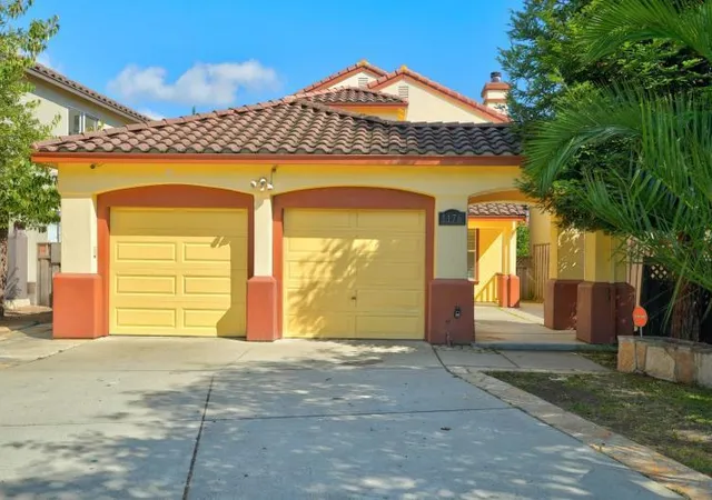 Homes for sale in Salinas, CA | 1176 Cobblestone St, Salinas, CA 93905 | MLS# ML82051597