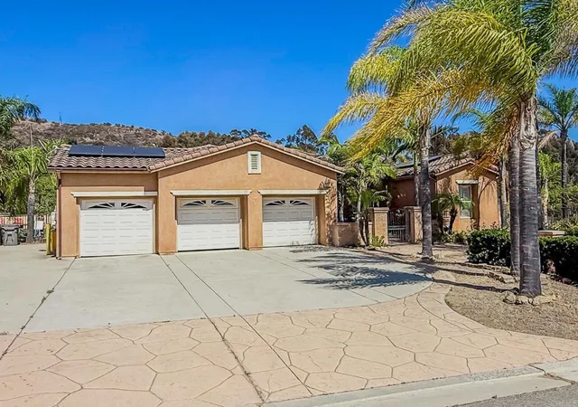 Homes for sale in Escondido, CA | 26207 Wyndemere Ct, Escondido, CA 92026 | MLS# NDP2605907