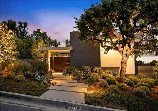 1st image of 6085 Woodfern Dr, Rancho Palos Verdes, CA 90275 | MLS# PV26131820