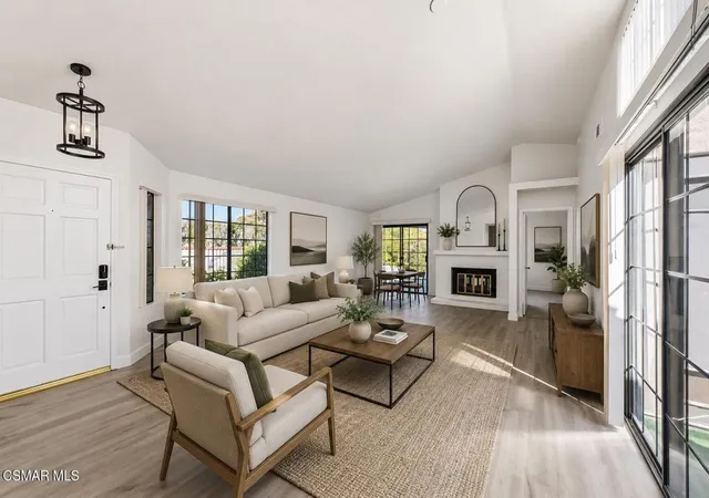 Photo 1 of Sale Pending at 802 Congressional Rd, Simi Valley, CA 93065 | MLS# 226002886 | Listing updated on 2026-10-03
