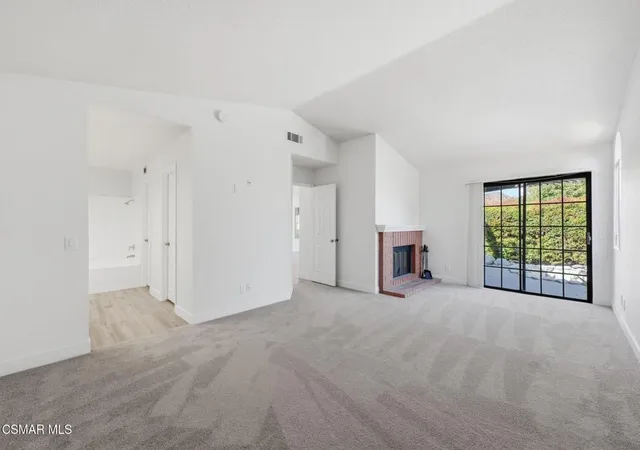 Homes for sale in Simi Valley, CA | 802 Congressional Rd, Simi Valley, CA 93065 | MLS# 226002886
