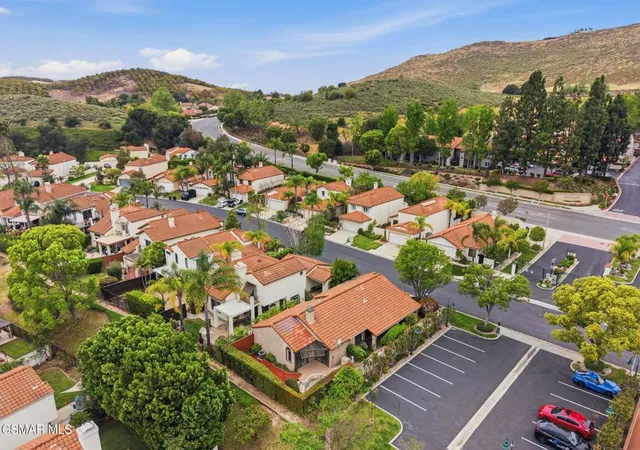 Homes for sale in Simi Valley, CA | 802 Congressional Rd, Simi Valley, CA 93065 | MLS# 226002886