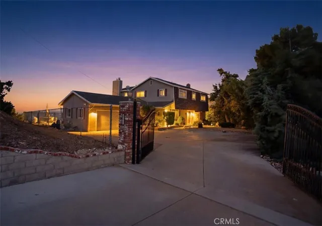 Photo 4 of Single family home for sale at 35870 Tierra Subida, Palmdale, CA 93551 | MLS# SR26134126 | Listing updated on 2026-06-20