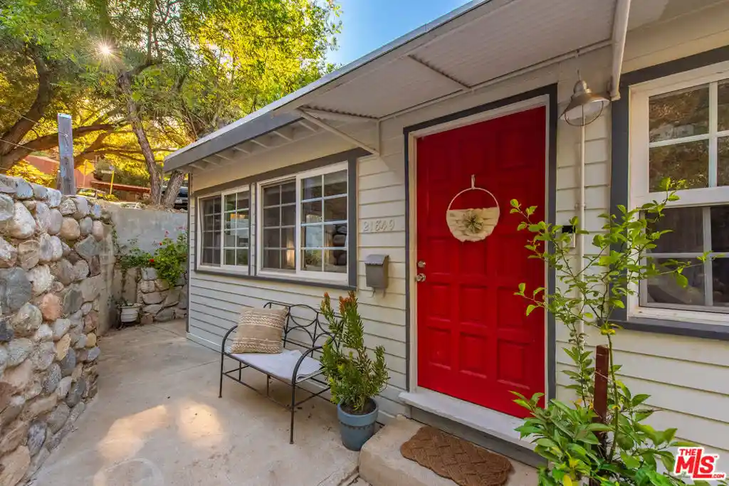 Single family home for sale at 21849 Canon Dr, Topanga, CA 90290 | MLS# 26844205