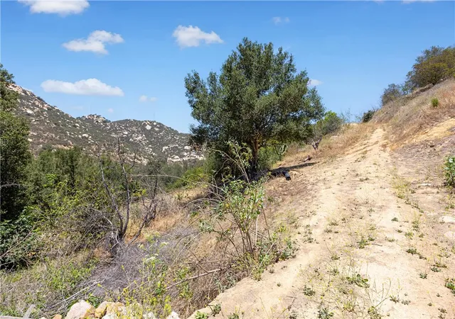 Photo 32 of Manufactured home for sale at 39018 Jubilee, Fallbrook, CA 92028 | MLS# SW26133009 | Listing updated on 2026-10-06
