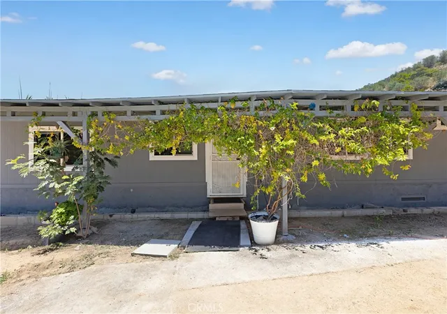 Photo 3 of Manufactured home for sale at 39018 Jubilee, Fallbrook, CA 92028 | MLS# SW26133009 | Listing updated on 2026-10-06
