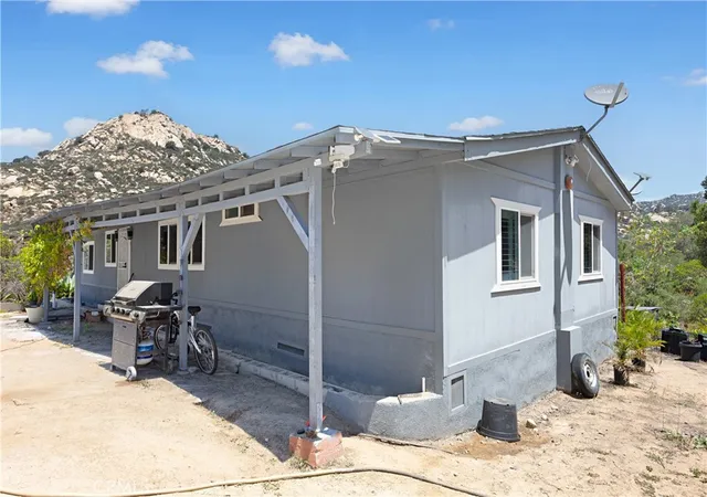 Photo 3 of Manufactured home for sale at 39018 Jubilee, Fallbrook, CA 92028 | MLS# SW26133009 | Listing updated on 2026-10-06