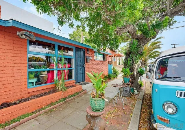 Listing Photo 5 - Condo for sale in building located at 2125 27 Ebers, San Diego, CA 92107