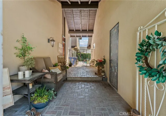 Homes for sale in Valencia, CA | 25631 Bellerive, Valencia, CA 91355 | MLS# SR26128461