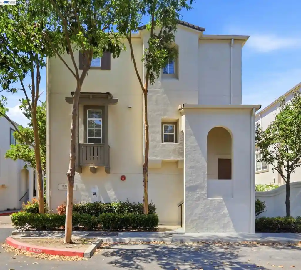 Listing Photo 2 - Condo for sale in 848 Wind Walk located at 848 Wind Walk, Milpitas, CA 95035 - Unit 848 Wind Walk