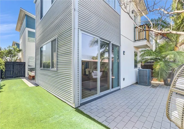 2nd image of 1166 Holly Ave, Imperial Beach, CA 91932