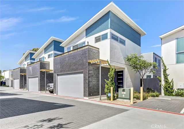 3rd image of 1166 Holly Ave #14, Imperial Beach, CA 91932 | MLS# OC26133047