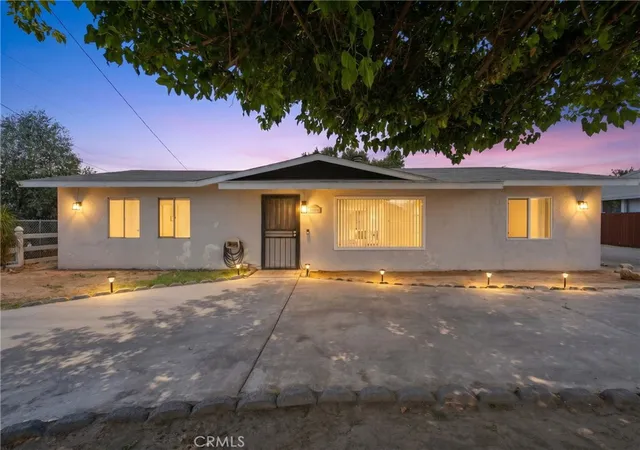 Photo 2 of Single family home for sale at 40672 Mayberry, Hemet, CA 92544 | MLS# CV26133656 | Listing updated on 2026-10-01